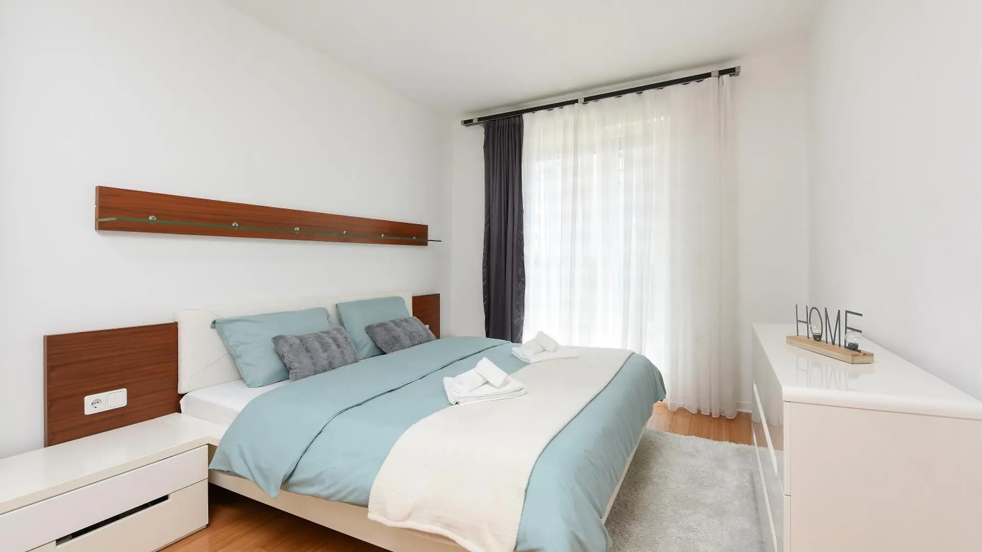 זאדאר Luxurious Urban Retreat Apartment With Whirlpool And Private Parking קרואטיה
