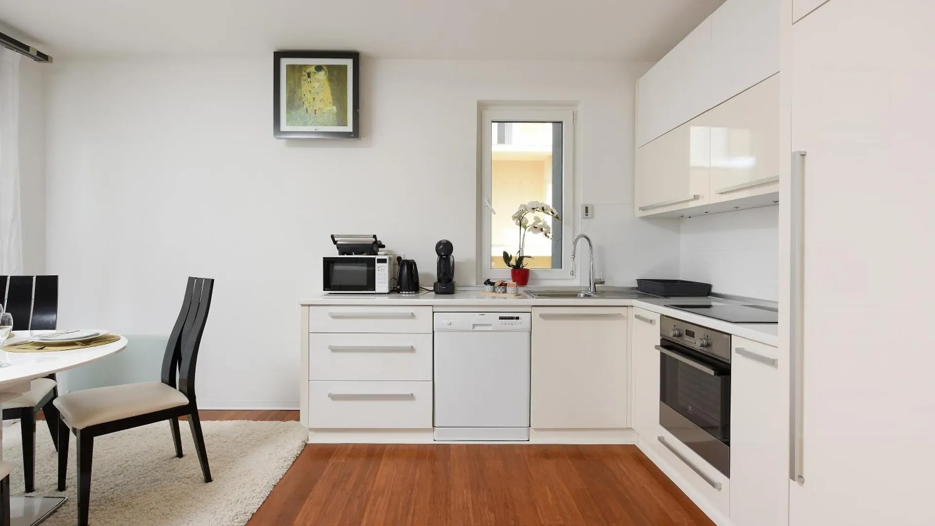 זאדאר Luxurious Urban Retreat Apartment With Whirlpool And Private Parking